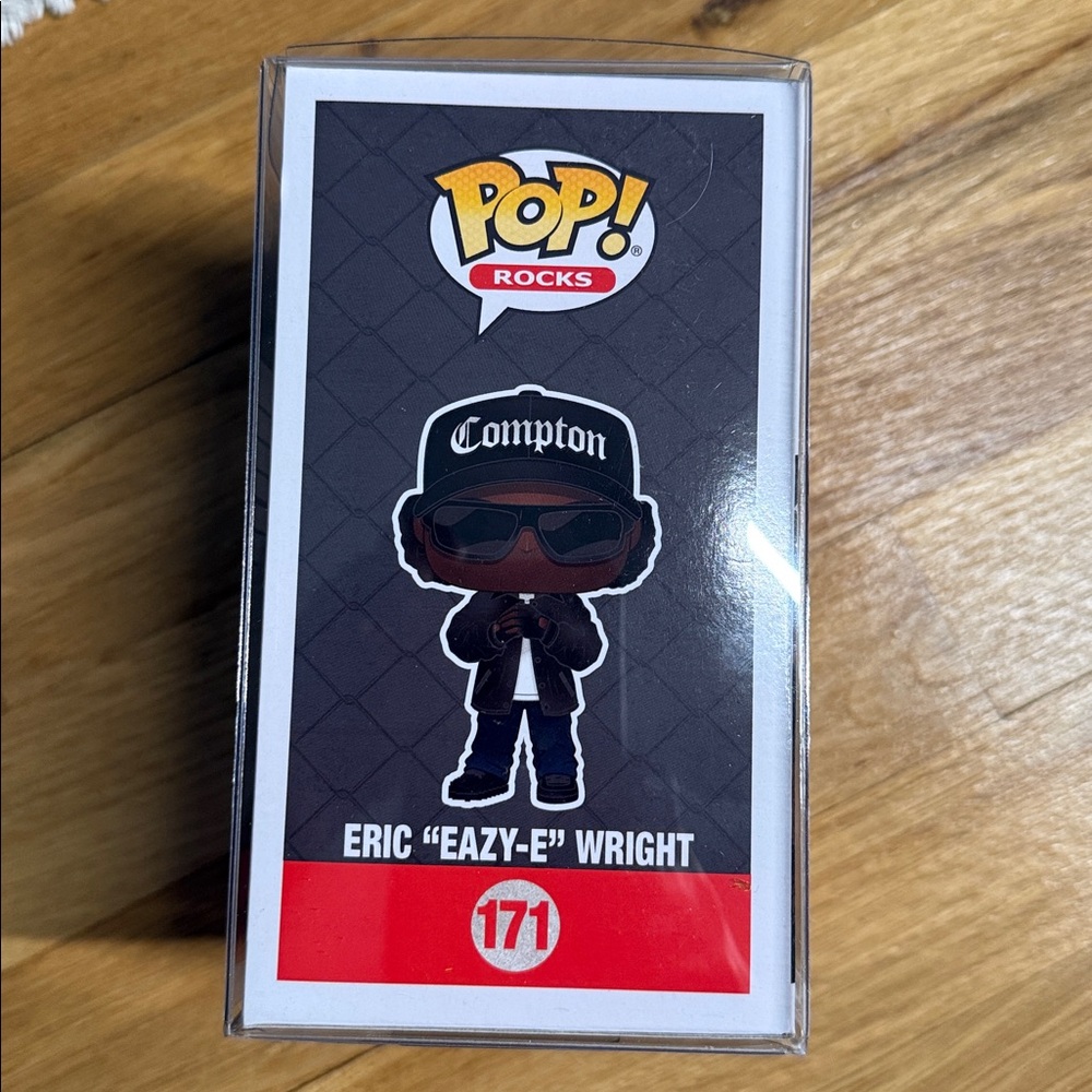 Funko Pop Rocks Eazy-E with Black and White Details
#171 - Picture 2 of 3